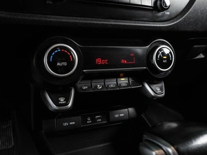 Седан Kia Rio 2019 года, 1599000 рублей, Воронеж
