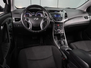 Седан Hyundai Elantra 2015 года, 1113000 рублей, Воронеж