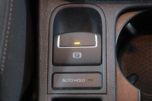 Внедорожник Volkswagen Tiguan 2013 года, 899000 рублей, Омск