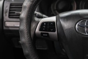 Хетчбэк Toyota Auris 2012 года, 1099000 рублей, Новокузнецк