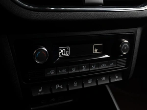 Седан Volkswagen Polo 2020 года, 1365000 рублей, Тюмень