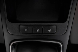 Хетчбэк Kia Rio X-Line 2018 года, 1349000 рублей, Кемерово