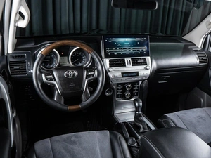 Внедорожник Toyota Land Cruiser Prado 2011 года, 3500000 рублей, Волгоград