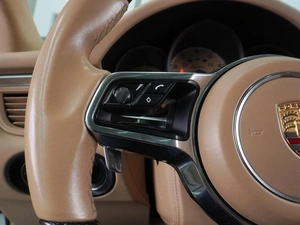 Внедорожник Porsche Macan Turbo 2015 года, 3769000 рублей, Воронеж