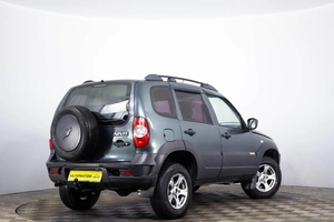 Внедорожник Chevrolet Niva 2016 года, 669000 рублей, Пермь
