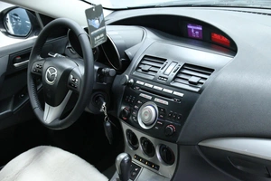 Хетчбэк Mazda 3 2010 года, 878000 рублей, Солонцы