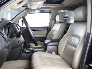 Внедорожник Toyota Land Cruiser 2008 года, 3290000 рублей, Омск