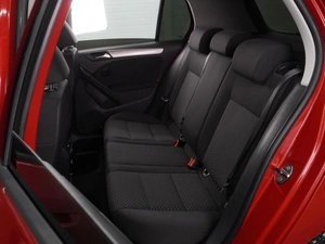 Хетчбэк Volkswagen Golf 2011 года, 899000 рублей, Воронеж