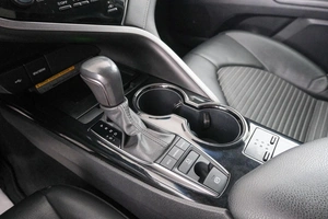 Седан Toyota Camry 2021 года, 2799000 рублей, Красноярск