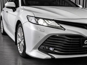 Седан Toyota Camry 2018 года, 2839000 рублей, Тюмень