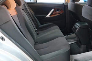 Седан Toyota Camry 2011 года, 1999000 рублей, Омск