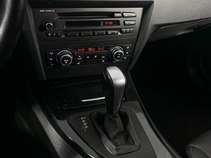 Седан BMW 3 серия 2010 года, 943100 рублей, Казань