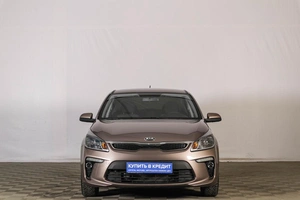 Седан Kia Rio 2019 года, 1479000 рублей, Тюмень