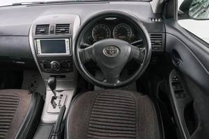 Универсал Toyota Corolla 2011 года, 889000 рублей, Красноярск