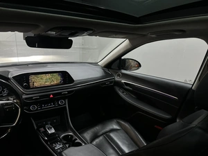 Седан Hyundai Sonata 2019 года, 2087000 рублей, Красноярск