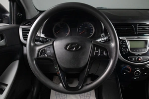 Хетчбэк Hyundai Solaris 2013 года, 629000 рублей, Оренбург