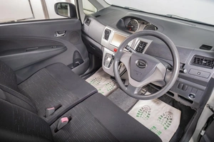 Минивэн Daihatsu Move 2011 года, 599000 рублей, Томск