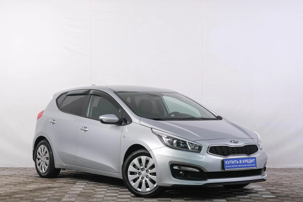 Хетчбэк Kia Ceed 2017 года, 1349000 рублей, Кемерово