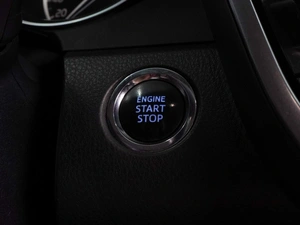 Седан Toyota Camry 2021 года, 2890000 рублей, Воронеж