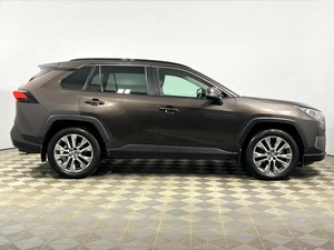 Внедорожник Toyota RAV4 2022 года, 2935200 рублей, Казань