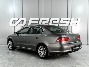 Седан Volkswagen Passat 2012 года, 1069000 рублей, Аксай