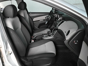 Седан Chevrolet Cruze 2011 года, 629000 рублей, Аксай