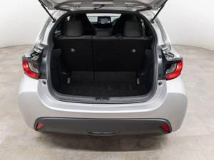 Хетчбэк Toyota Yaris 2020 года, 1280000 рублей, Красноярск