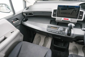 Минивэн Honda Freed 2010 года, 1099000 рублей, Красноярск