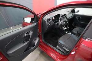 Седан Volkswagen Polo 2019 года, 1095000 рублей, Курск