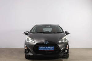 Хетчбэк Toyota Aqua 2016 года, 1199000 рублей, Новосибирск