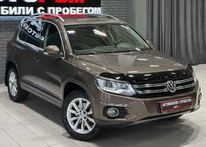 Внедорожник Volkswagen Tiguan 2015 года, 1697000 рублей, Красноярск