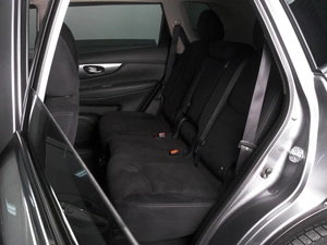 Внедорожник Nissan X-Trail 2017 года, 1998000 рублей, Красный Пахарь