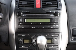 Хетчбэк Toyota Auris 2012 года, 1089000 рублей, Новосибирск