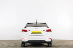 Седан Hyundai Solaris 2017 года, 789000 рублей, Тюмень