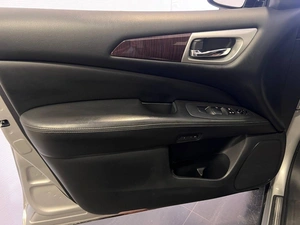 Внедорожник Nissan Pathfinder 2015 года, 1949000 рублей, Красноярск