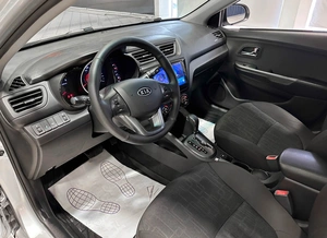 Седан Kia Rio 2012 года, 857000 рублей, Красноярск