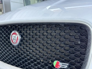 Внедорожник Jaguar F-Pace 2016 года, 3200000 рублей, Уфа