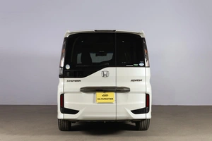 Минивэн Honda Stepwgn Spada 2019 года, 2489000 рублей, Новосибирск