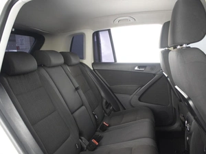 Внедорожник Volkswagen Tiguan 2013 года, 880000 рублей, Омск