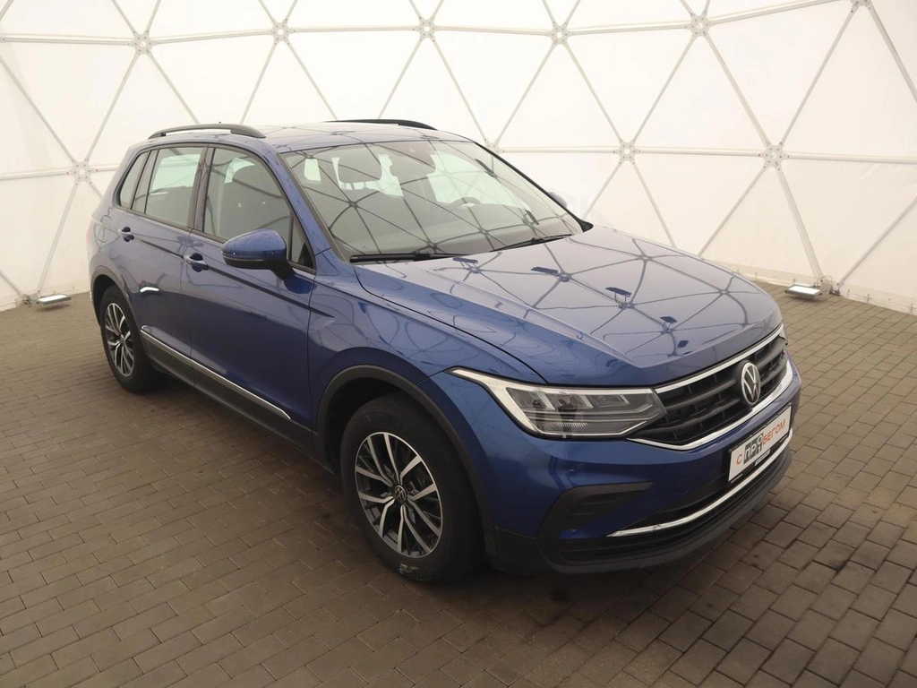 Внедорожник Volkswagen Tiguan 2021 года, 2560000 рублей, Орёл