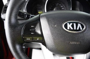 Седан Kia Rio 2013 года, 779000 рублей, Пермь