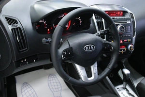 Хетчбэк Kia Ceed 2011 года, 878000 рублей, Солонцы