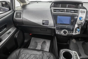 Универсал Toyota Prius Alpha 2014 года, 1249000 рублей, Барнаул
