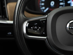 Седан Volvo S90 2019 года, 2699050 рублей, Москва