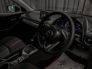 Хетчбэк Mazda Demio 2016 года, 1169000 рублей, Красноярск