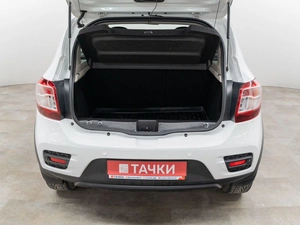 Хетчбэк Renault Sandero Stepway 2020 года, 1200000 рублей, Красноярск