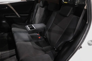 Внедорожник Toyota RAV4 2016 года, 2259000 рублей, Новокузнецк