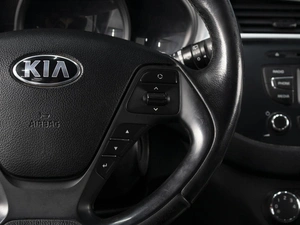 Хетчбэк Kia Ceed 2018 года, 1400000 рублей, Омск