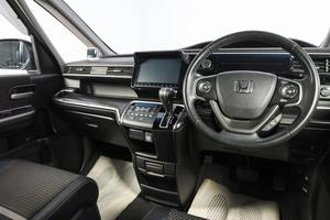 Минивэн Honda Stepwgn Spada 2016 года, 2009000 рублей, Новосибирск