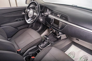 Седан Kia Rio 2017 года, 1199000 рублей, Томск